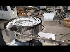 Máquina para clasificar las tapas de los tubos de piezas de plástico